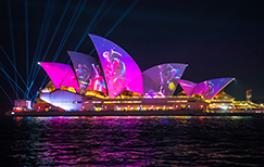 Vivid Sydney 2019 Die Austral Flora Ballet Lichtprojektion auf dem Sydney Opera House während Vivid Sydney2019